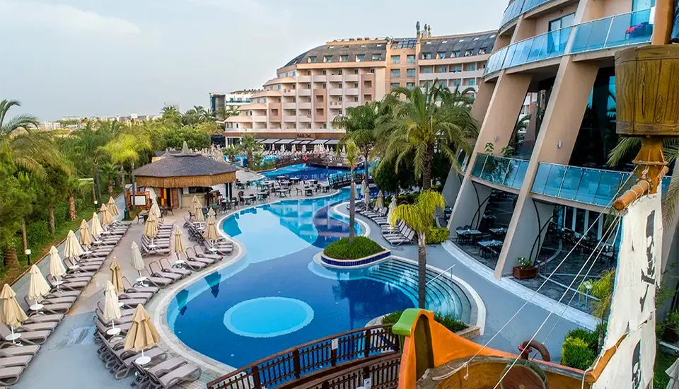 هتل لانگ بیچ آلانیا